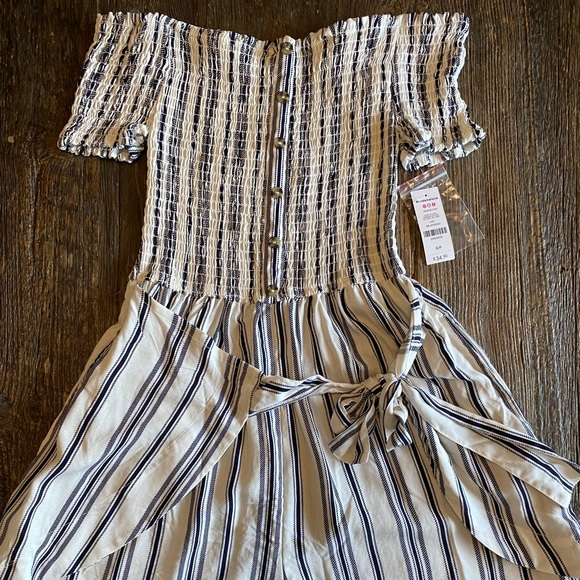 NWT Romper ✨ - Picture 1 of 3